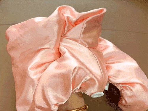 好？10分钟轻松养成女明星「绸缎发」pg电子中国洗完头自然风干还是吹干(图7)